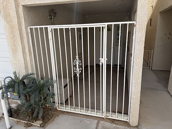 2nd image of 2899 Country Club Dr