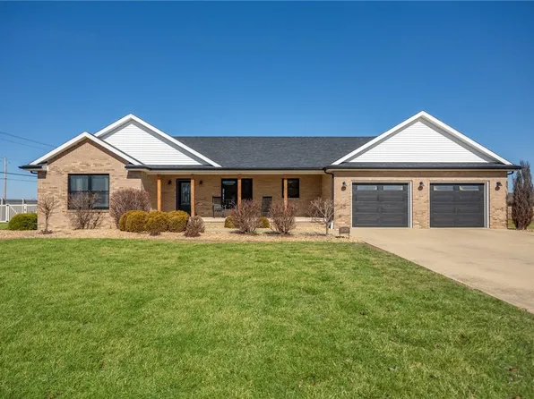 11020 E Lake Edward Ln, Effingham, IL 62401