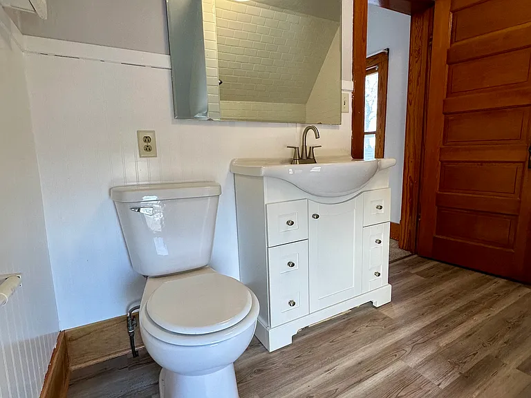 Upstairs Bath