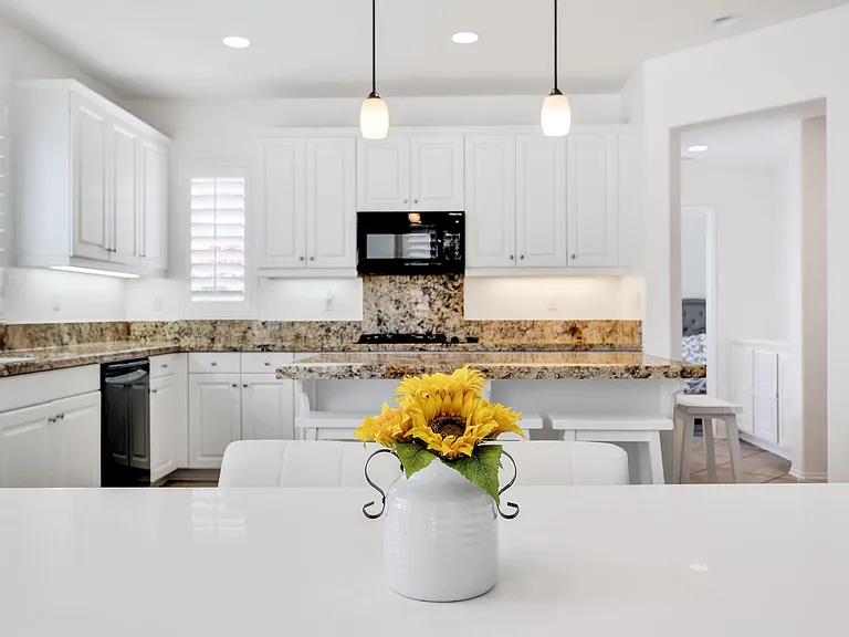 43073 Traccia Way — Photo 14
