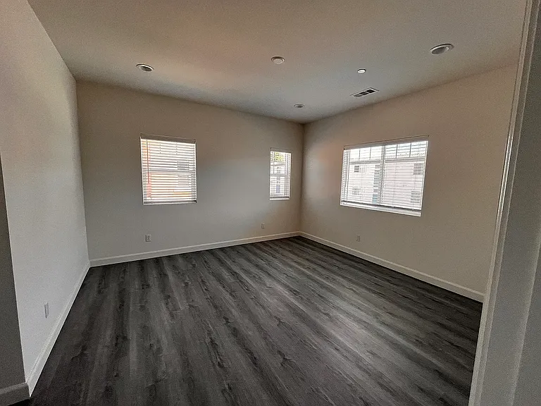 1356 Point Loma Pl — Photo 20