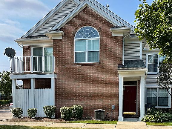 2nd image of 46219 Baldwin Dr #30