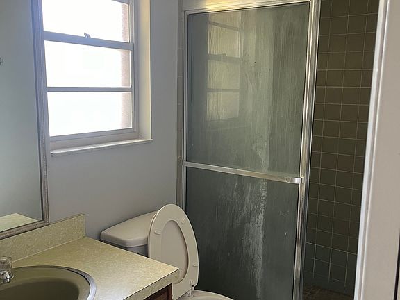 4th image of 4073 Greenwillow Ln E