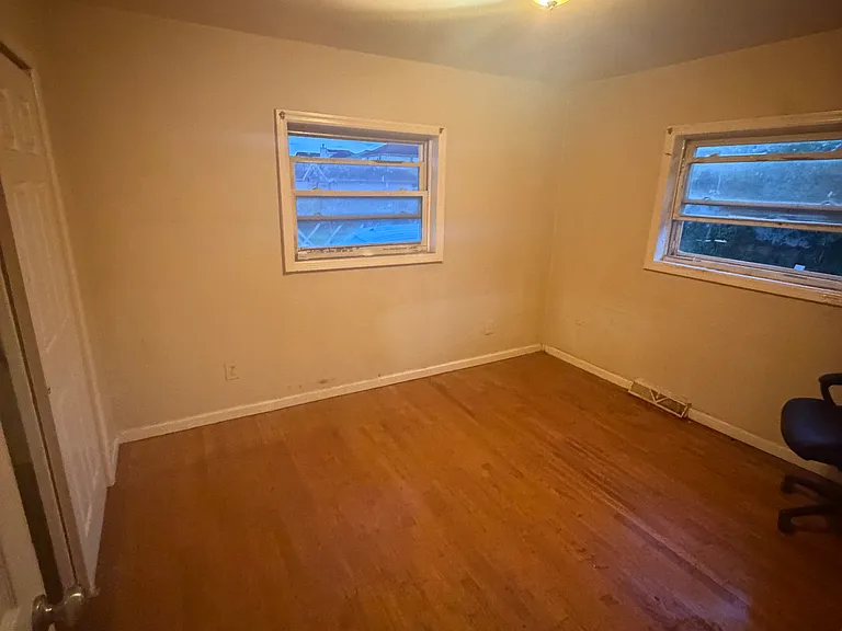 65 Titus Ave #1R — Photo 1
