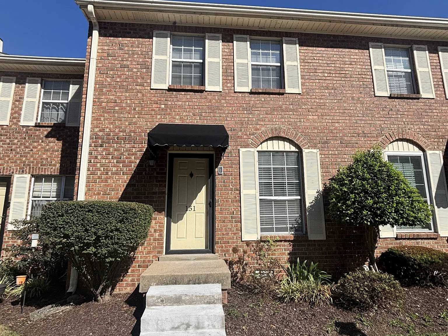 2 bed, 1.5 bath, 1116 sqft, $1,800 — Photo 1