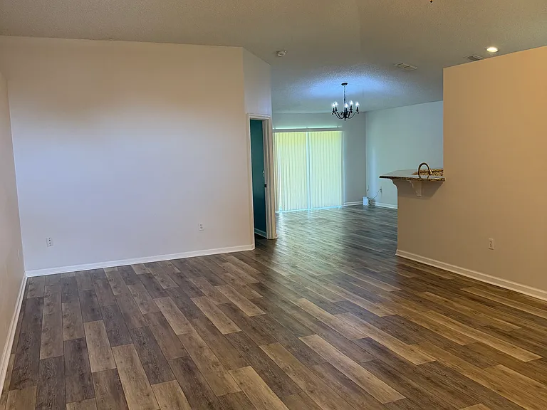 1680 Vista Lake Cir — Photo 2