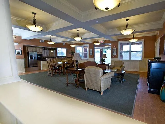 Chatham Pointe — Photo 14