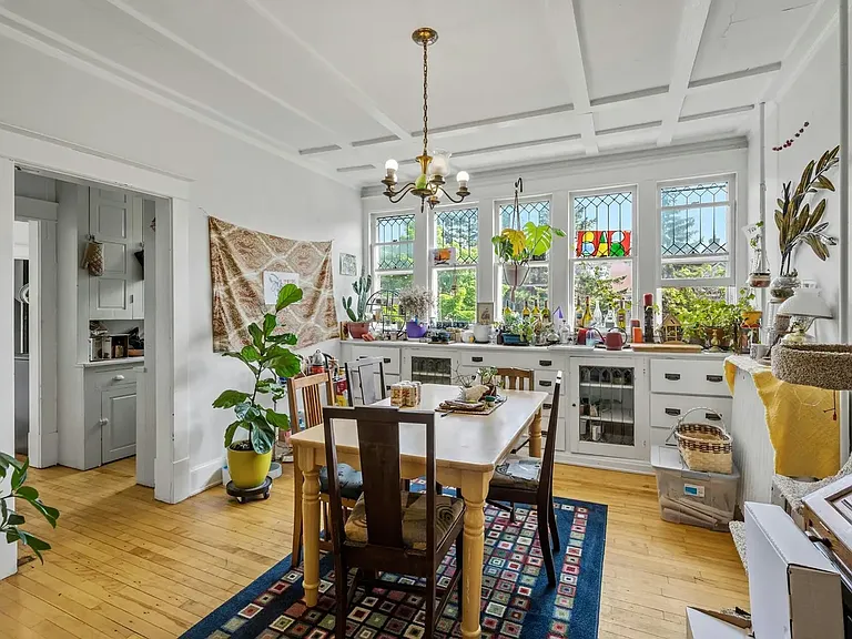 2325 Pleasant Ave #2 — Photo 4