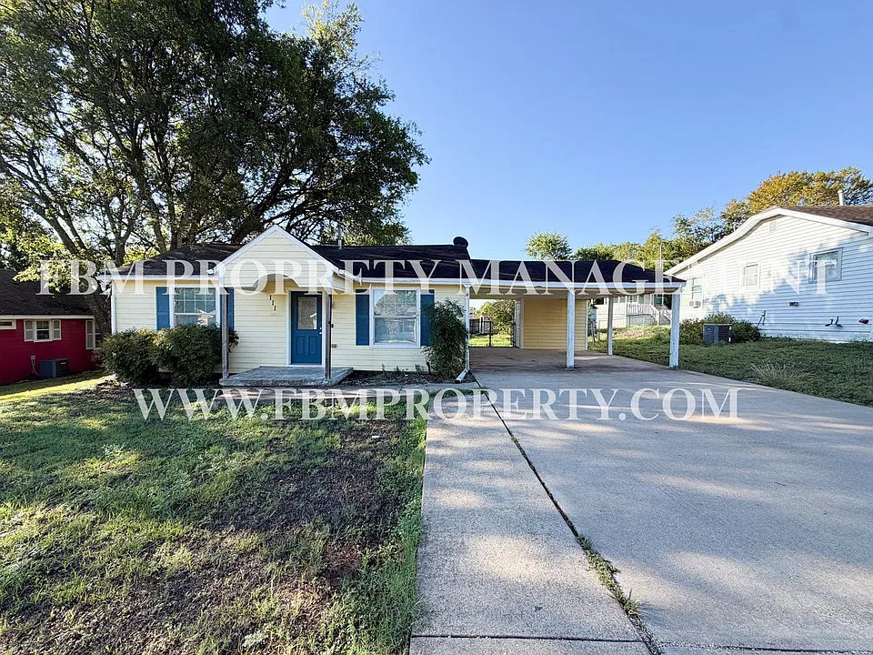 111 Sunset Cir