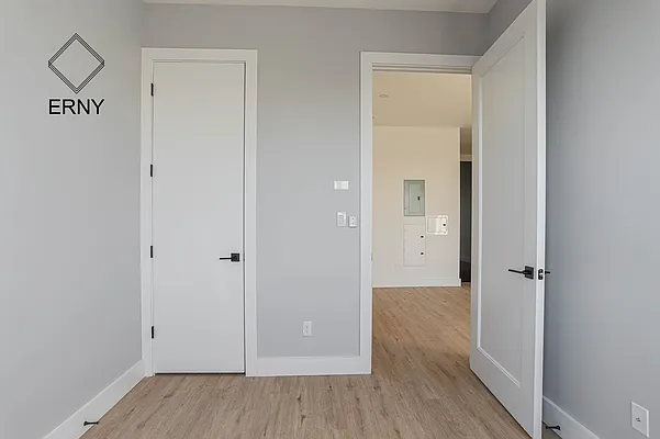 Rented by ERNY LLC | media 7