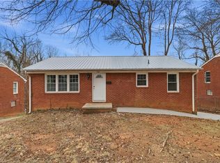 844 Willow Pl, High Point, NC 27260