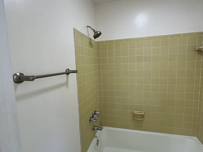 508 Pitt Moore Rd — Photo 16