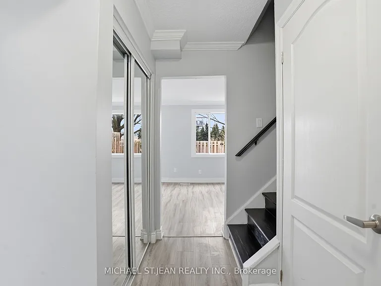 125 Limeridge Rd W #7 — Photo 9