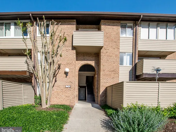 19437 Brassie Pl APT 201, Montgomery Village, MD 20886