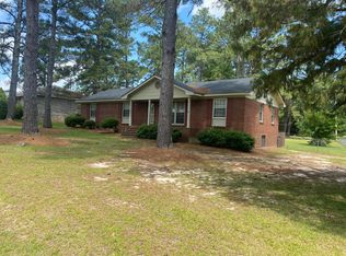 202 Mullis St, Sylvester, GA 31791