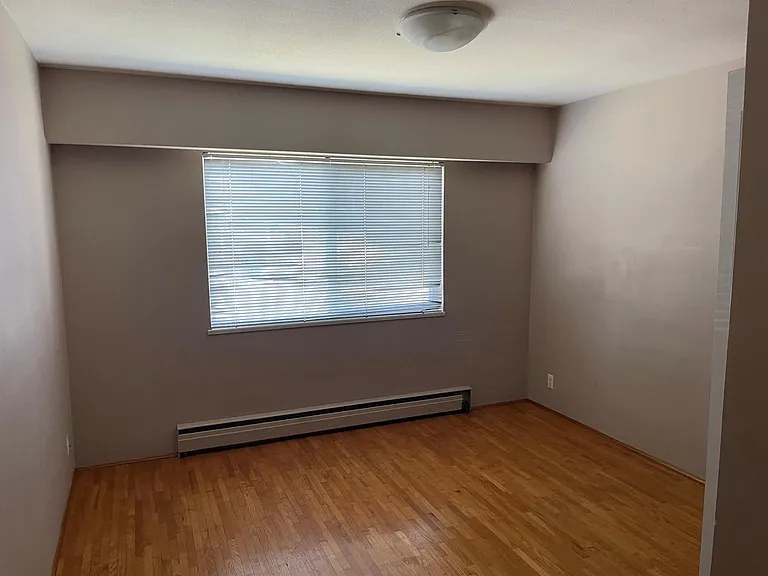 22535 Royal Cres #204 — Photo 5
