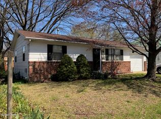 823 W Budlong St, Carthage, MO 64836
