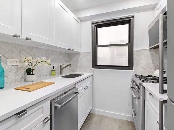 5th image of 520 E 81st St APT 7J