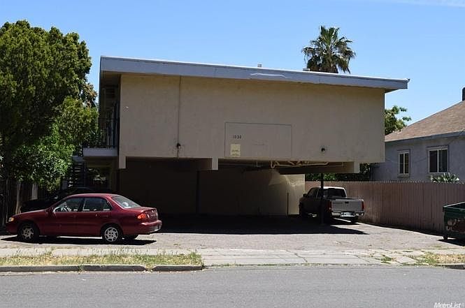 1st image of 1030 S Grant St APT 4