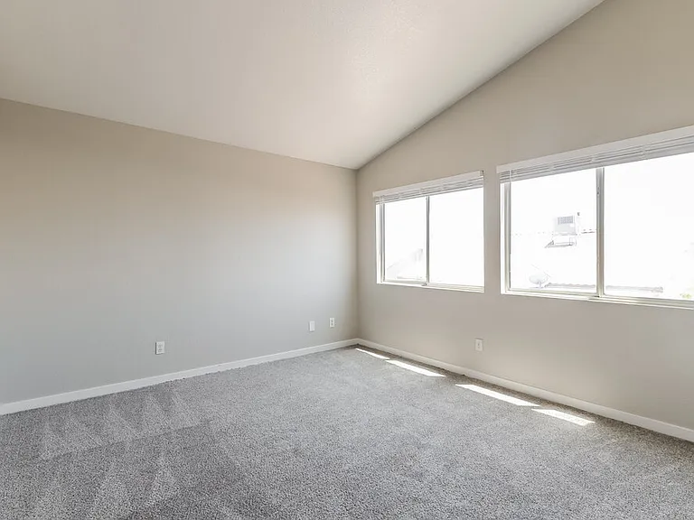 2205 Farmouth Cir — Photo 9