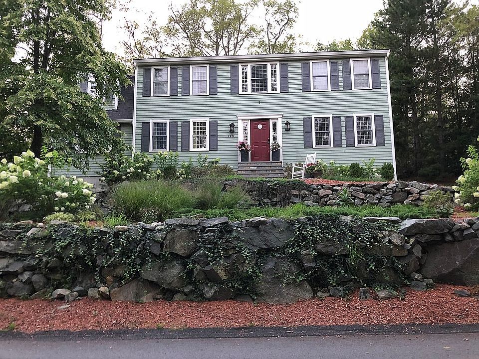 Classic New England Colonial