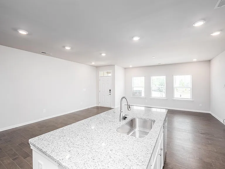 701 Sagecroft Ln — Photo 4