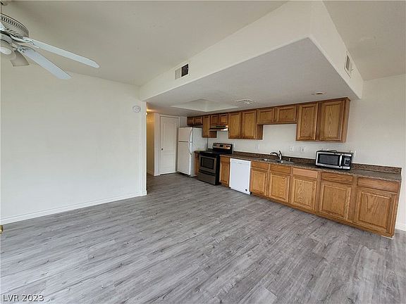 5th image of 2001 Winwood St #101-A