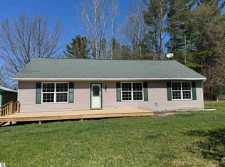 2625 Plainfield Rd, Hale, MI 48739