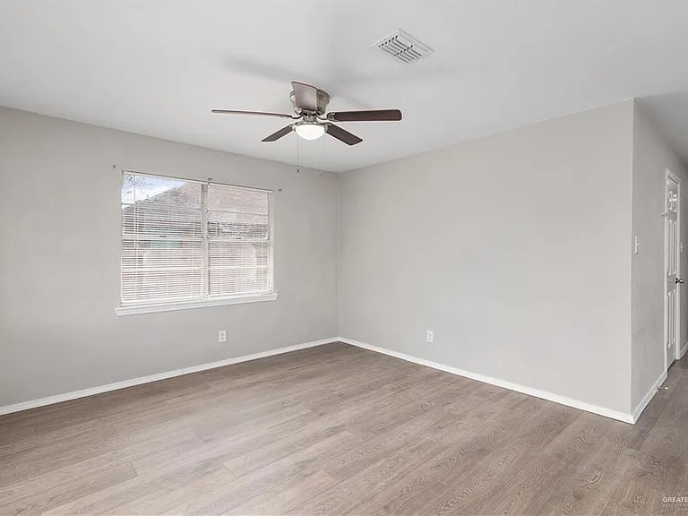 2517 W Hackberry Ave — Photo 6