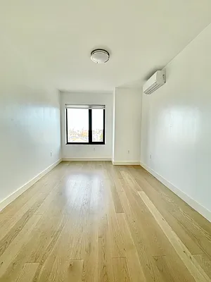 Rented by SUNAMERICA REALTY CHOICE INC | media 1