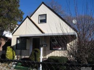 11631 196th St, Saint Albans, NY 11412