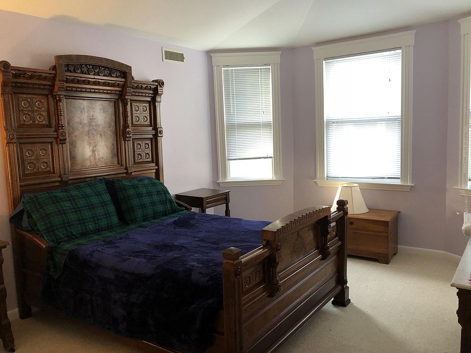Full size double bed in master bedroom