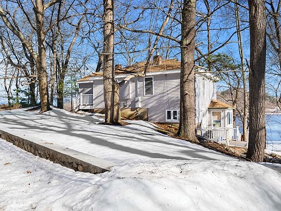 2nd image of 25 River Rd