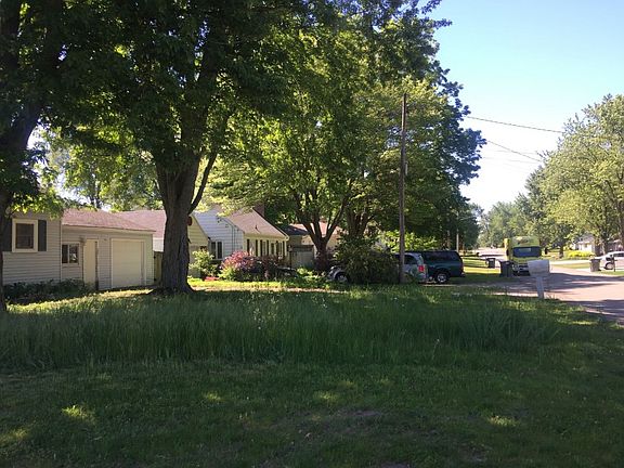 5th image of 4280 Hillsdale Ave NE