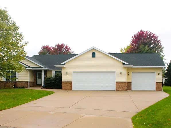 18 Kathryn Ct, Fond Du Lac, WI 54935