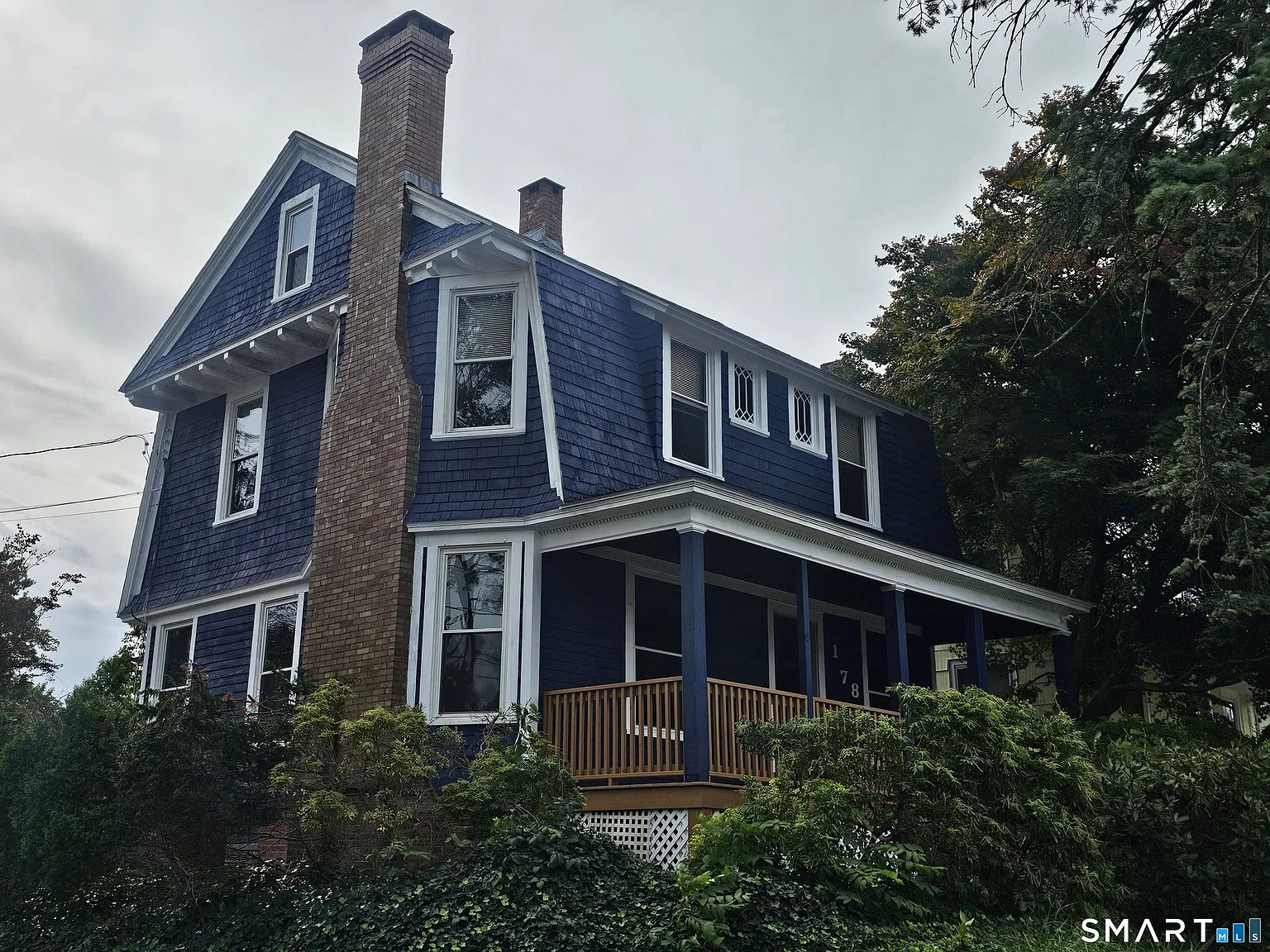4 bed, 2.0 bath, 2092 sqft, $3,800 — Photo 3
