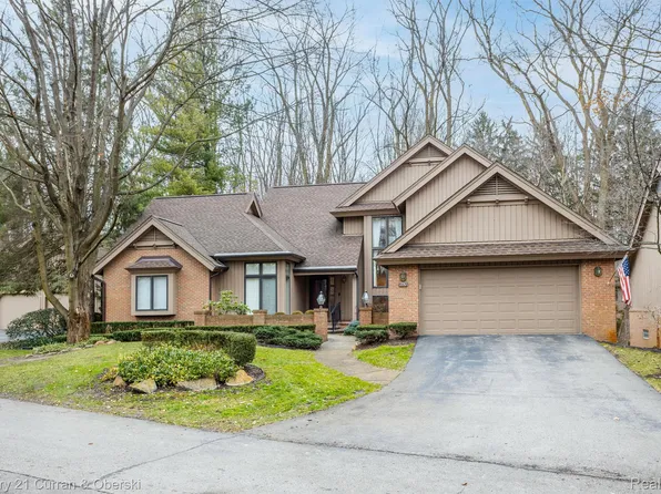 46626 Arboretum Cir, Plymouth, MI 48170
