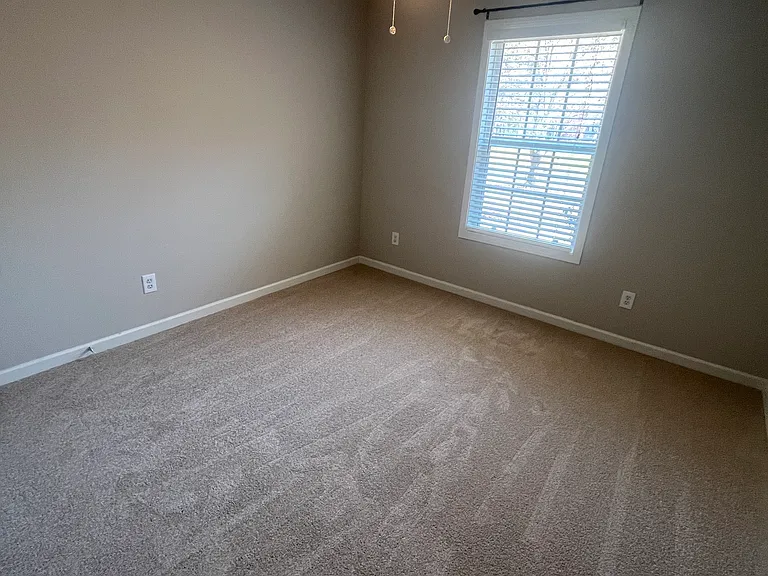 212 Rainbow Ln — Photo 9