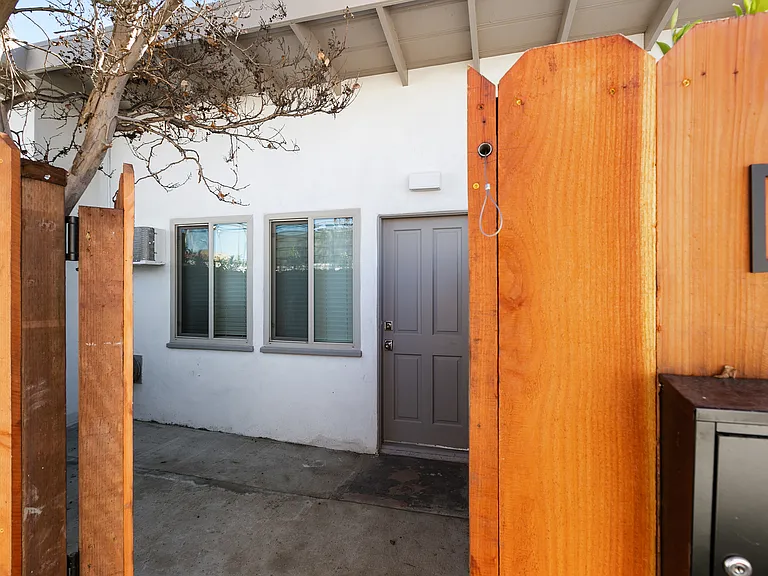 4206 S Centinela Ave #A — Photo 10