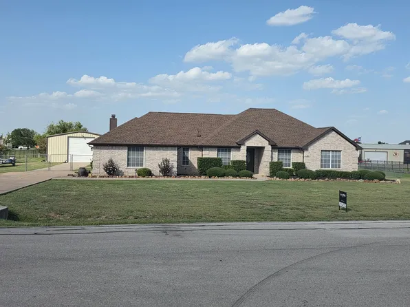 1908 Assembly Rd, Saginaw, TX 76179