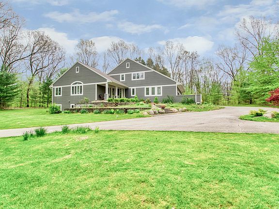 2nd image of 6530 Bridlewood Ct NE