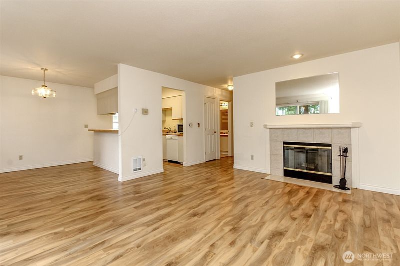 5th image of 1830 S 336th Street #C102