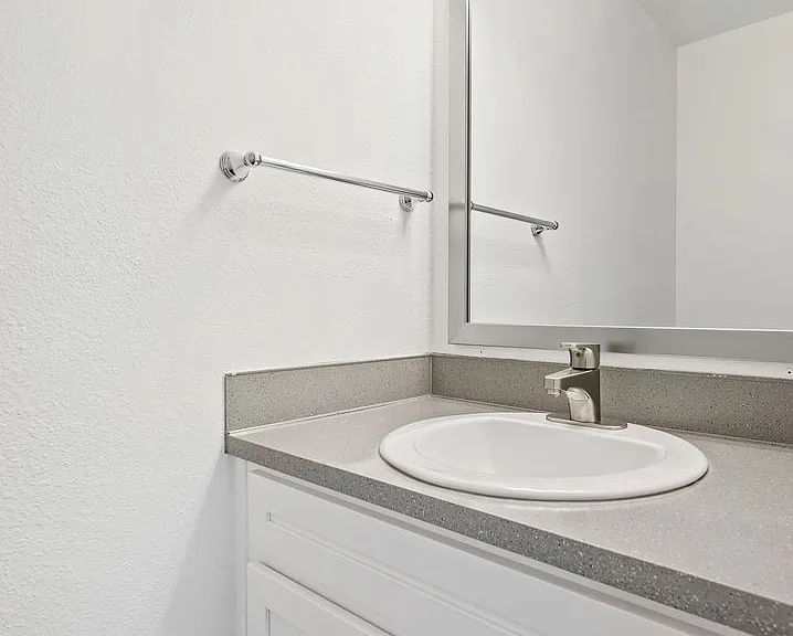 LSLV Lakeshore Lakeview — Photo 38