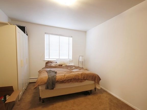 4th image of 2111 43rd St Floor 2