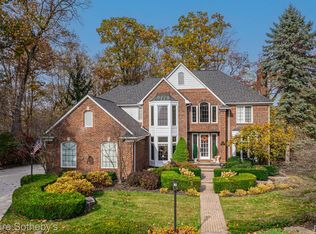 1640 Wakefield Ct, Rochester Hills, MI 48306