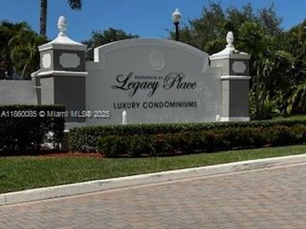 11019 Legacy Ln APT 204