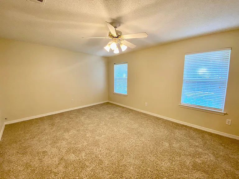 1550 Oakhill Rd — Photo 9