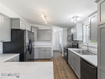 106 W 5th Ave, Twin Bridges, MT, 59754