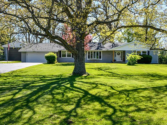 2nd image of 2807 Township Road 179