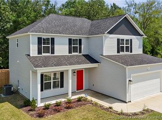 87 Onslow Ct, Spring Lake, NC 28390
